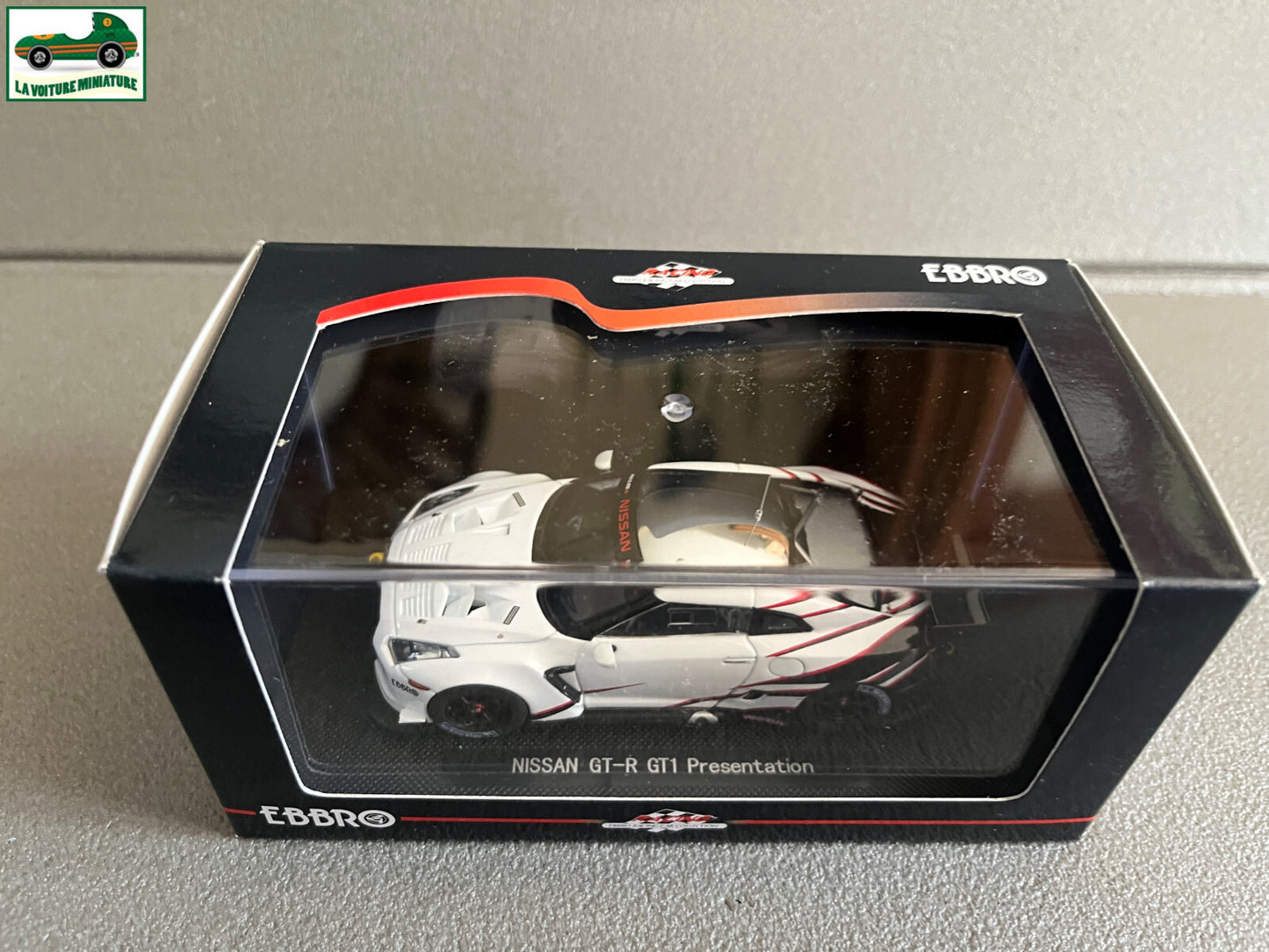 Voiture Miniature Nissan GT-R GT1 Presentation Ebbro au 1/43