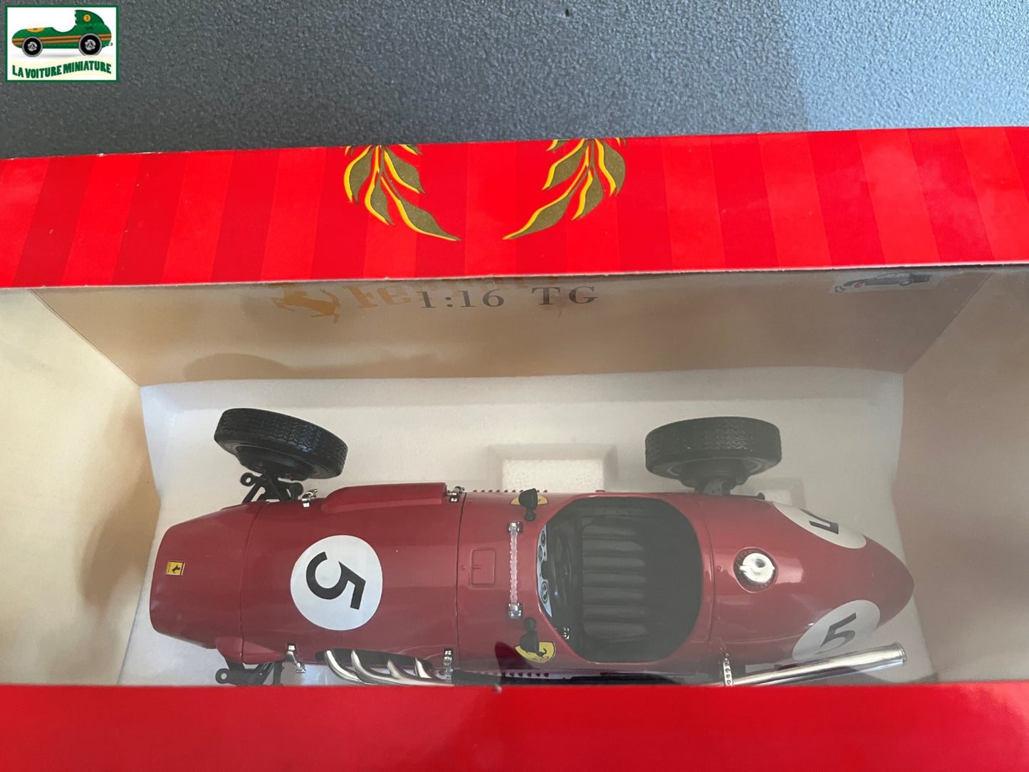 Voiture miniature Ferrari 500 F2 Polistil au 1/16