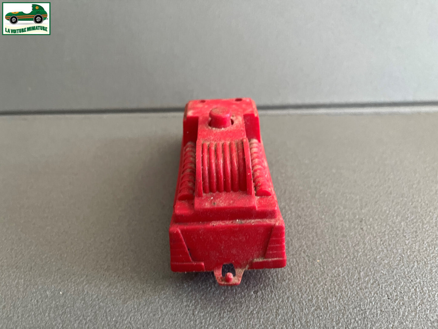 Ancienne Miniature Mob SuperJouet Land Rover 109 Pompiers Plastique 1/43 Epave