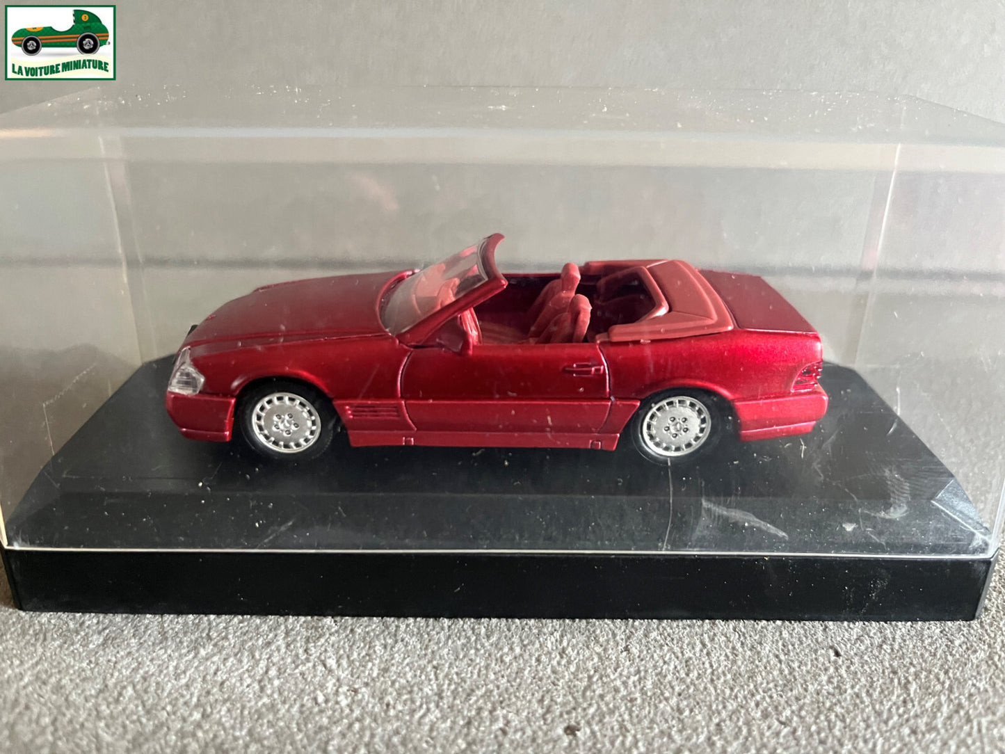 Voiture Miniature 1517 Mercedes SL Cabriolet Solido au 1/43