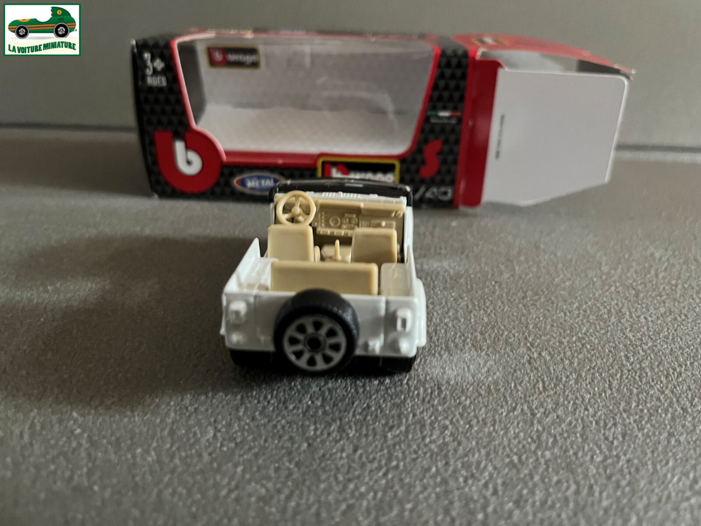 Voiture Miniature Jeep Wrangler Burago au 1/43