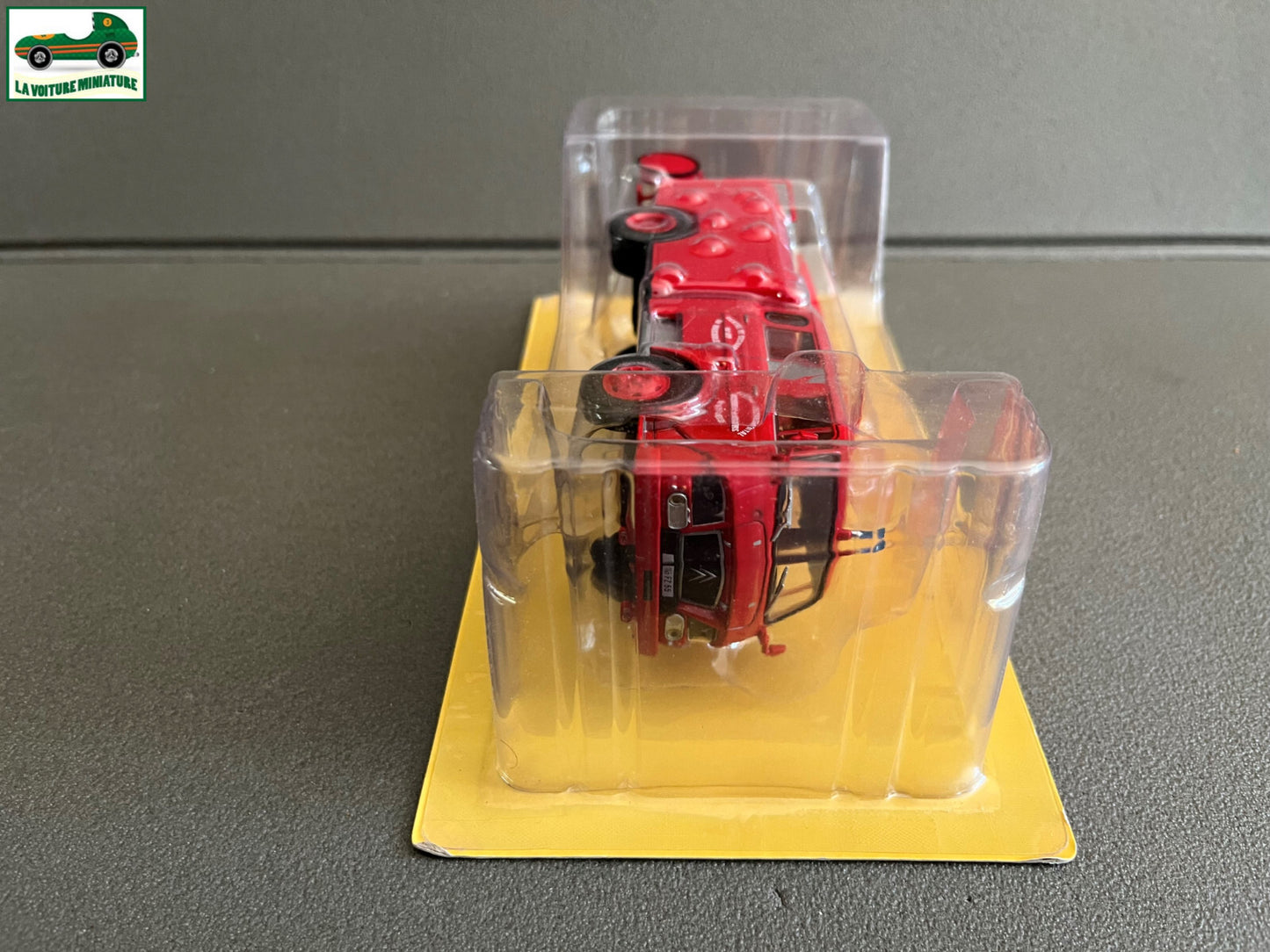 Miniature Camion Citroën PY C700 FPT Pompiers Vaucouleurs 1971 Hachette au 1/43