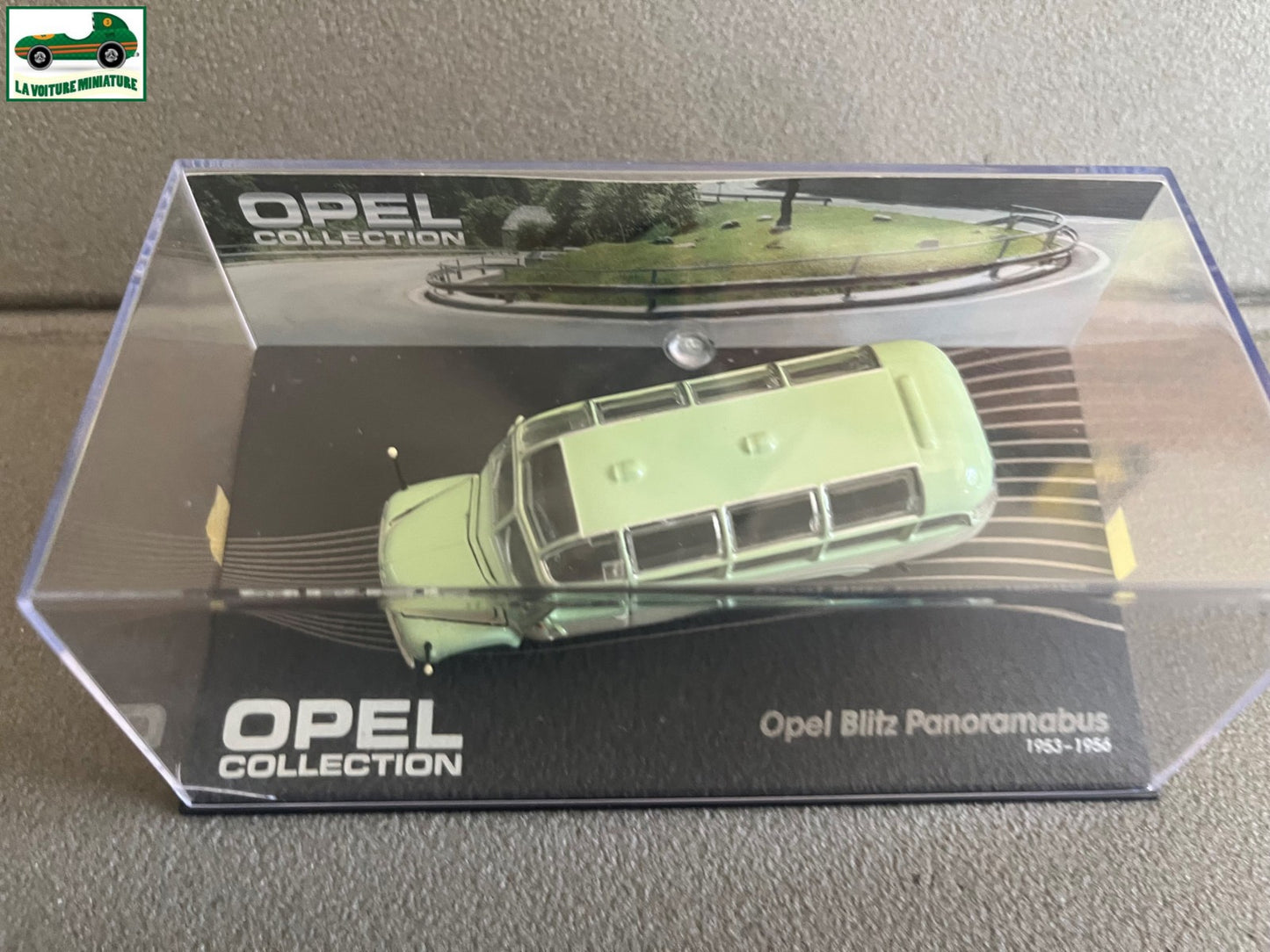 Voiture miniature Bus Autobus Opel Blitz Panoramabus au 1/72