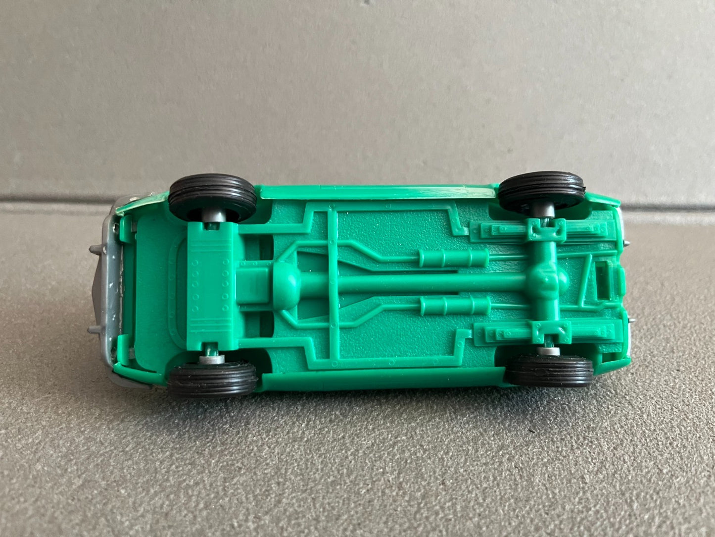 Voiture Miniature Kit plastique monté Opel GT Revell 1/32