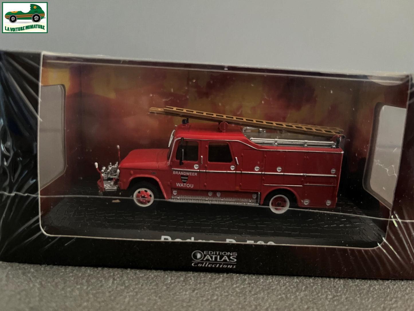 Voiture miniature Camion Pompiers Dodge D-500 Editions Atlas au 1/72