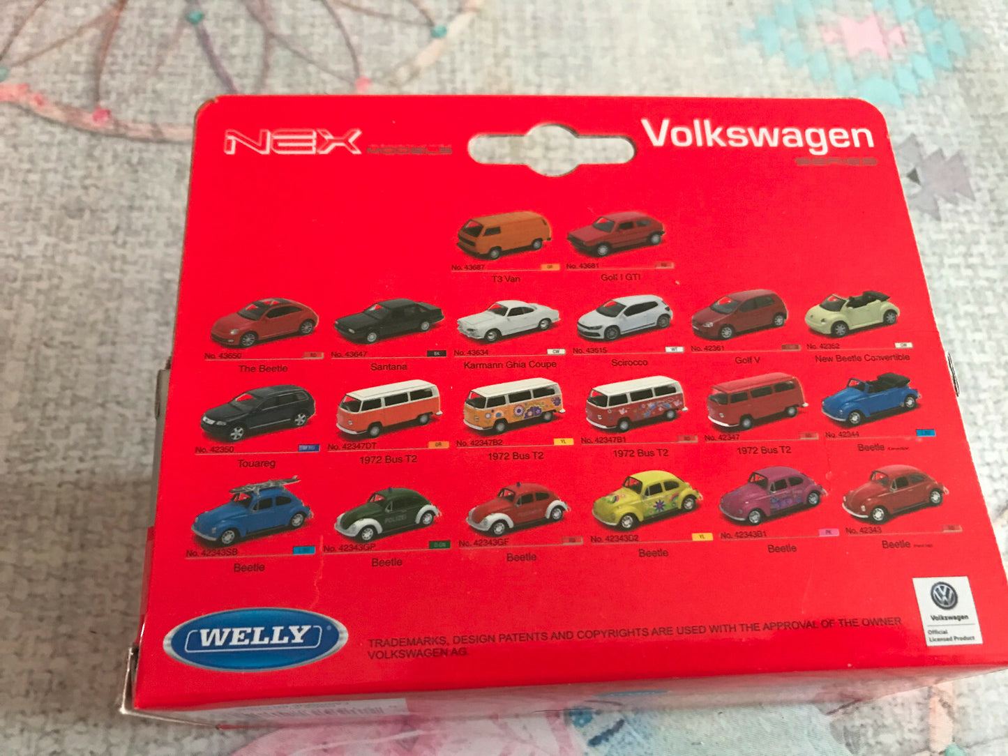 Voiture miniature Volkswagen Beetle Peace and Love Welly 1/34 - 1/36 - 1/39