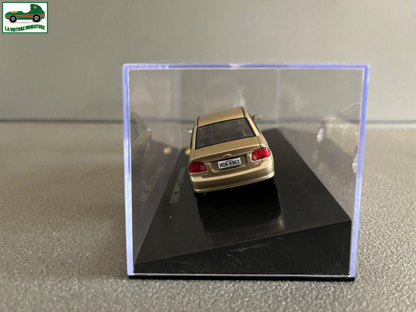 Voiture miniature Américaine Chevrolet Classic 2011 au 1/43
