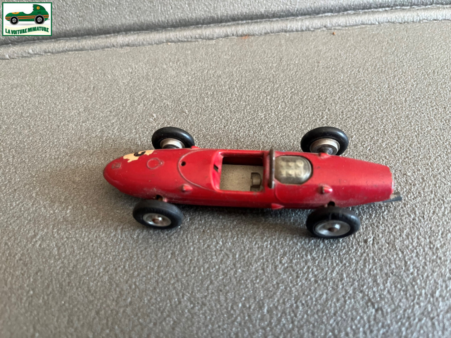 Ancienne Voiture Miniature Ferrari F1 Solido Serie 100 France 1/43 Epave