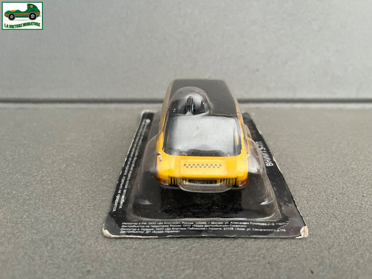 Voiture Miniature Vinite PT Taxi Pays de L'est URSS Russie au 1/43