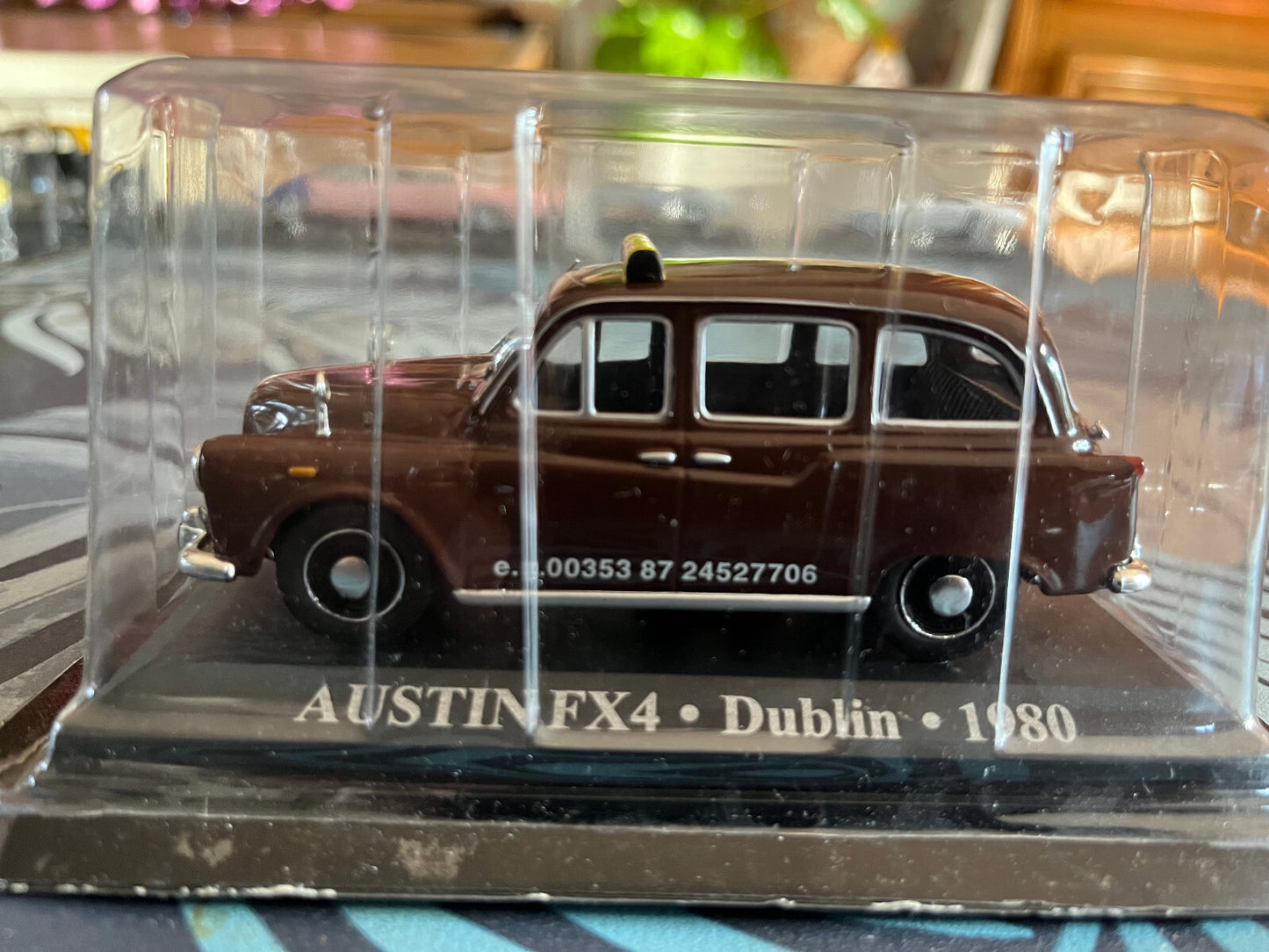 Voiture Miniature Austin FX4 Dublin 1980 Taxi Du Monde au 1/43 Altaya