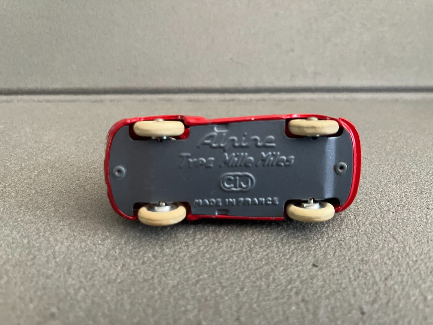 Ancienne Voiture miniature Alpine Type Mille Miles CIJ France