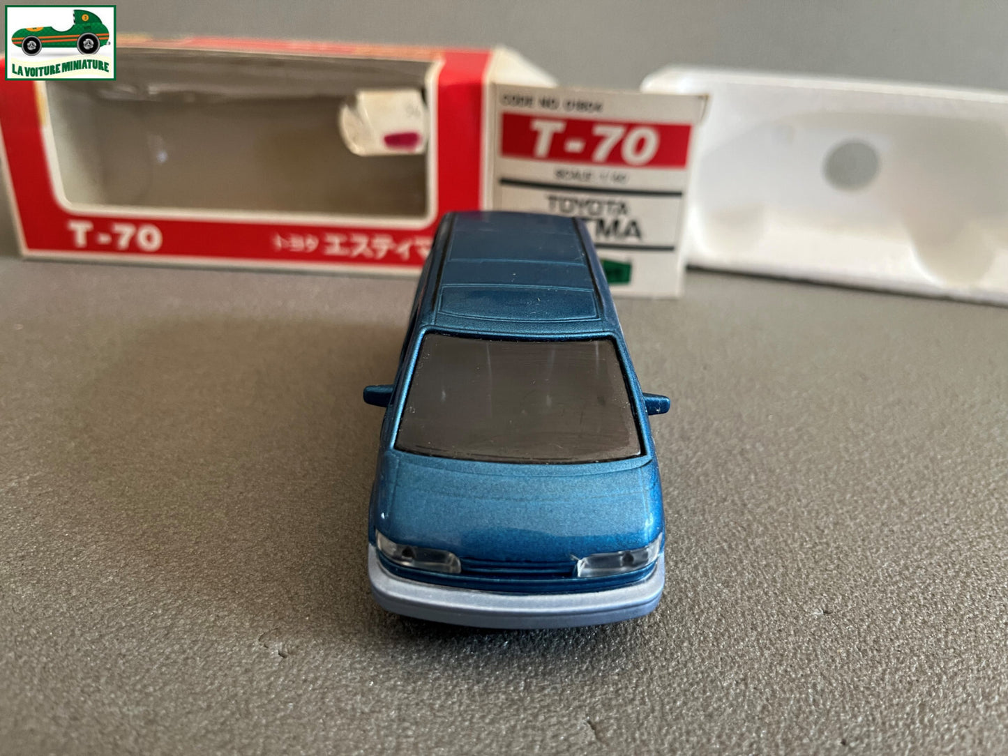 Ancienne Voiture Miniature Toyota Estima Diapet T-70 Japan au 1/40