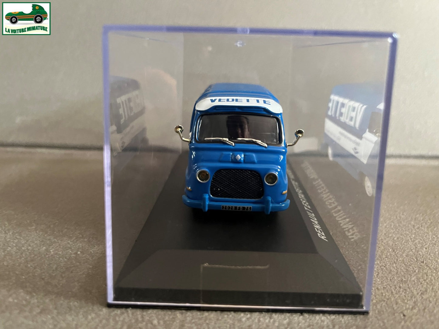 Voiture Miniature Camion Publicitaire Renault Estafette Vedette au 1/43