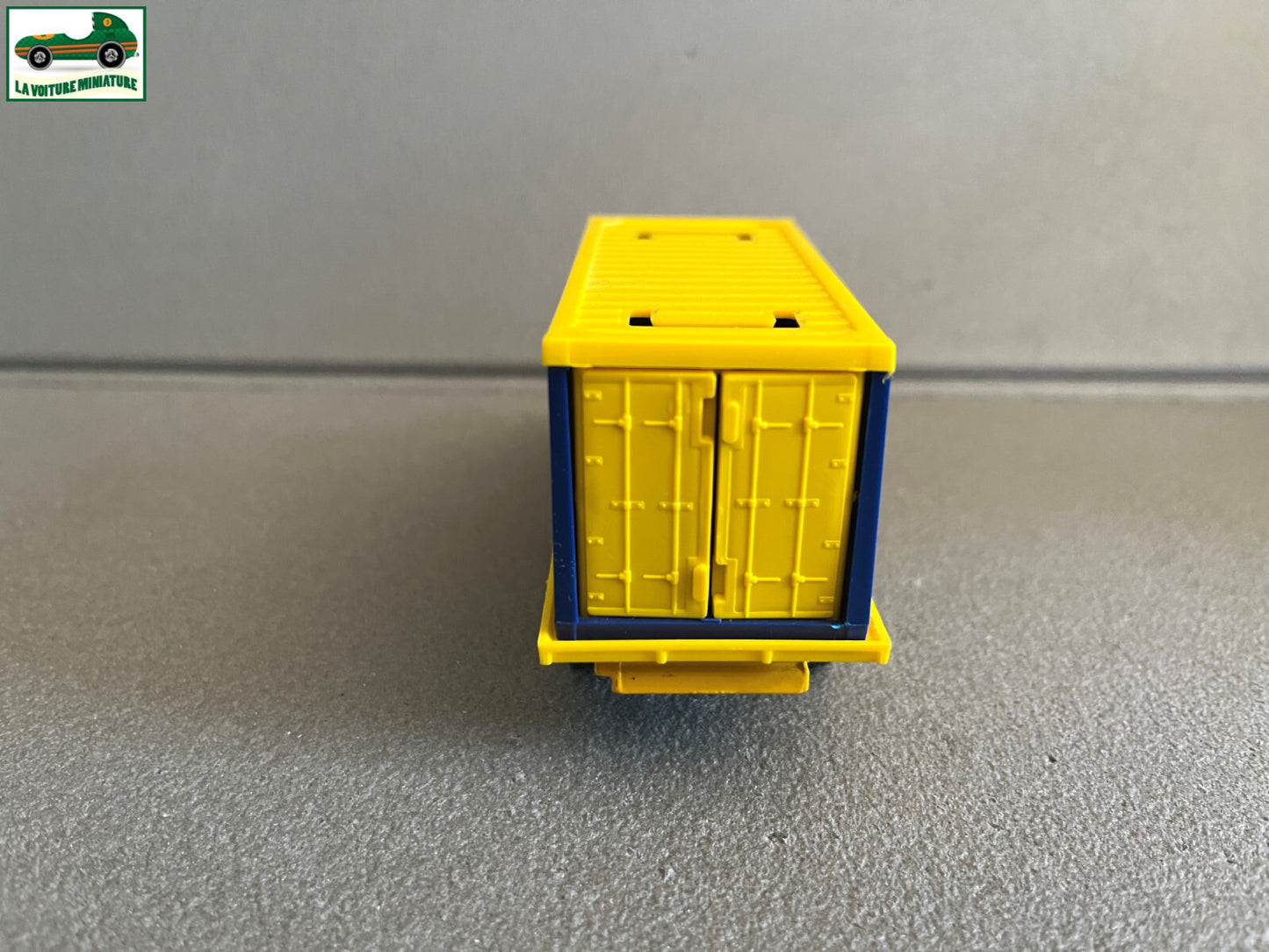 Ancienne Miniature Camion Porte Conteneur Scania Danzas Corgi Junior
