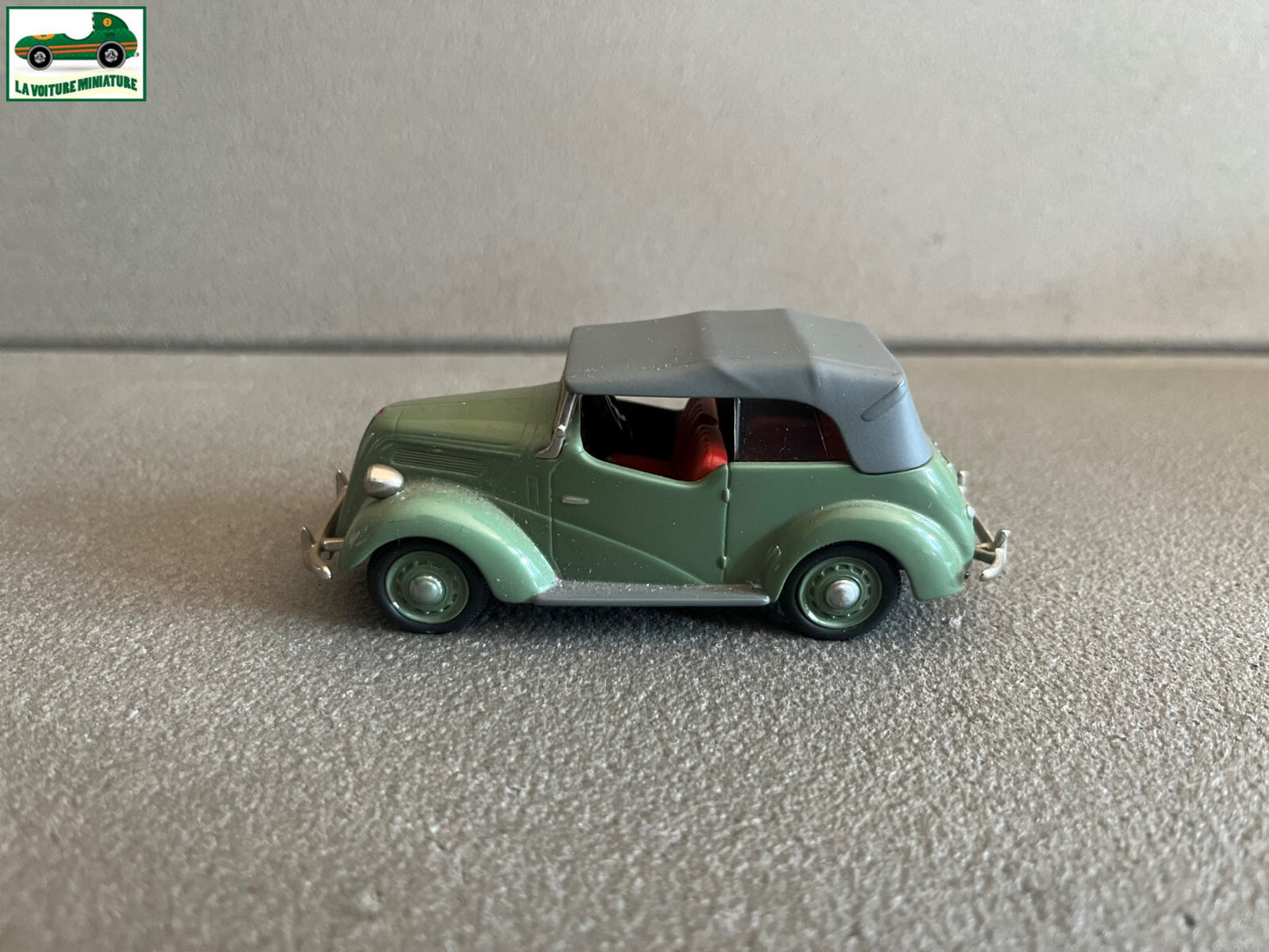 Voiture Miniature 117A - Ford A494A Somerville au 1/43