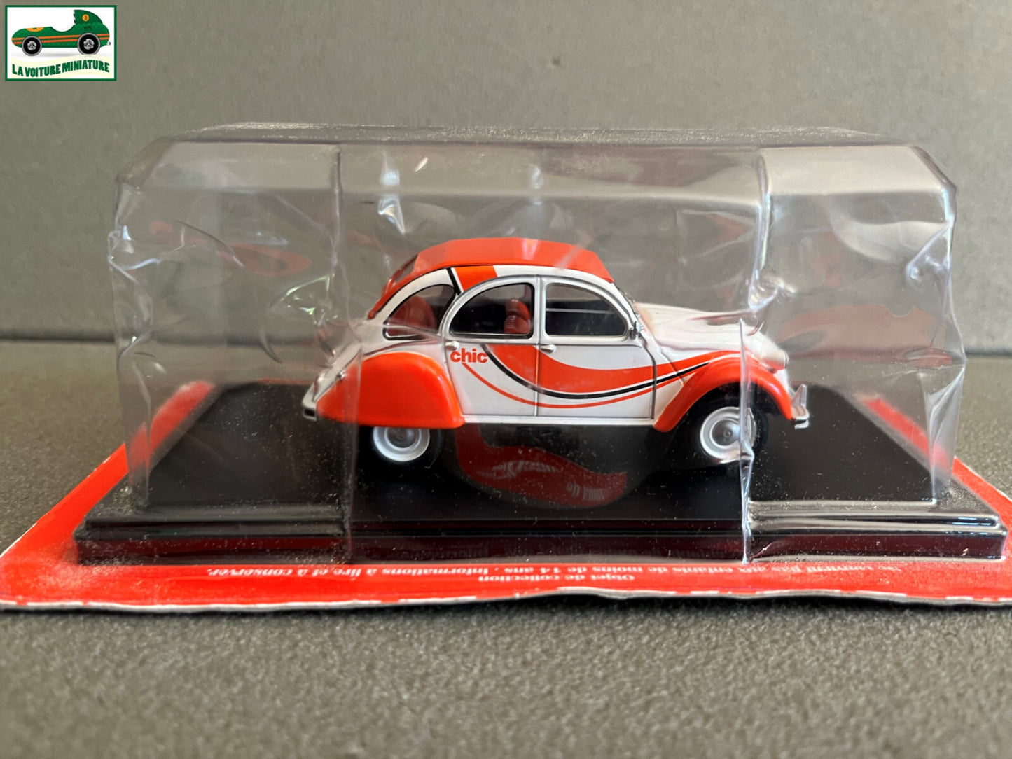 Voiture miniature Citroen 2cv 2 cv Miss Lucky Auto Plus Hachette 1/43