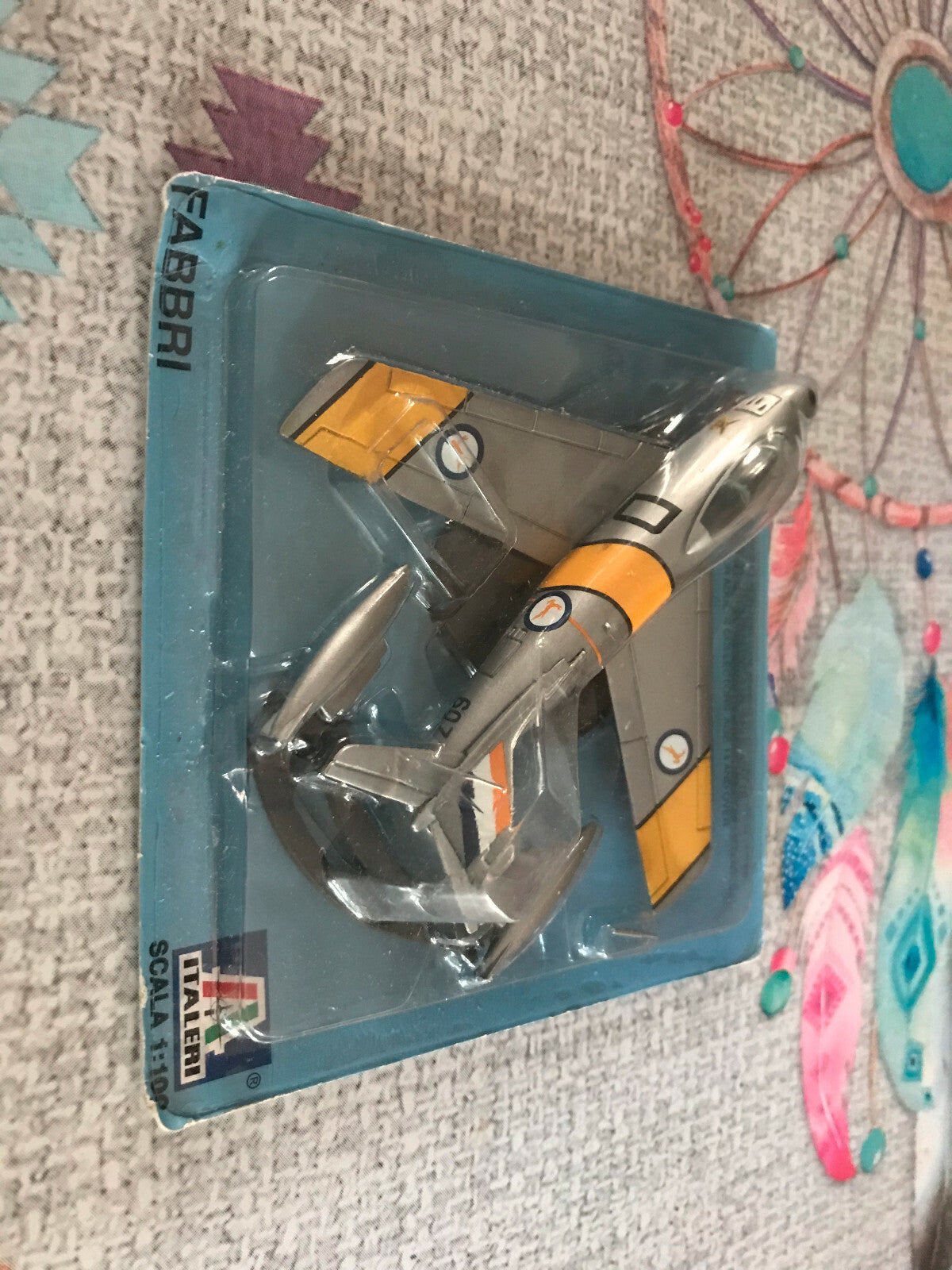 Avion miniature Militaire F-86 E Fabbri Italeri 1/100