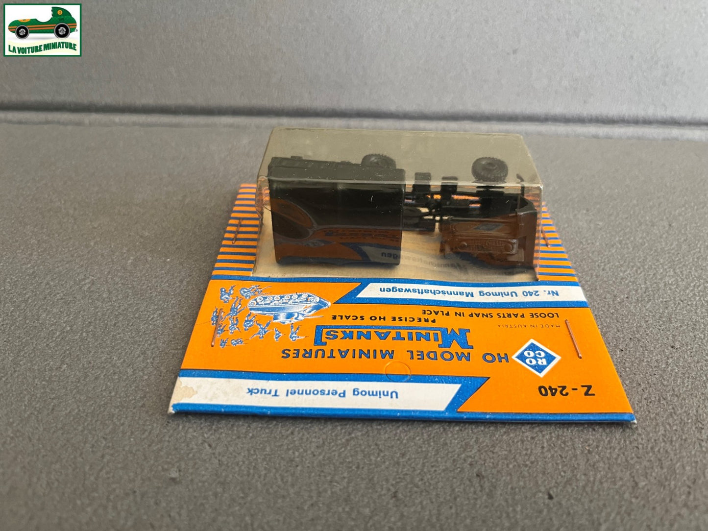 Miniature Engin Militaire Camion Z-240 Unimog Personnel Roco Minitanks 1/87 HO