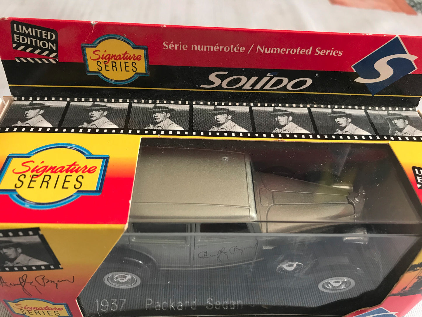 Voiture miniature Packard Sedan 1937 Humphrey Bogart Solido au 1/43