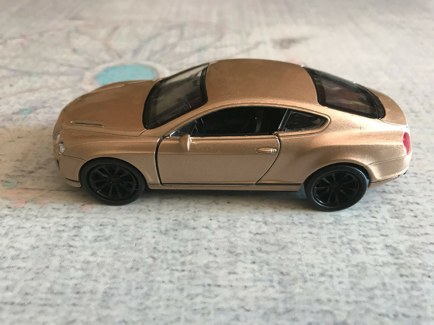 Voiture miniature Collection Bentley Continental Supersport Welly 43623