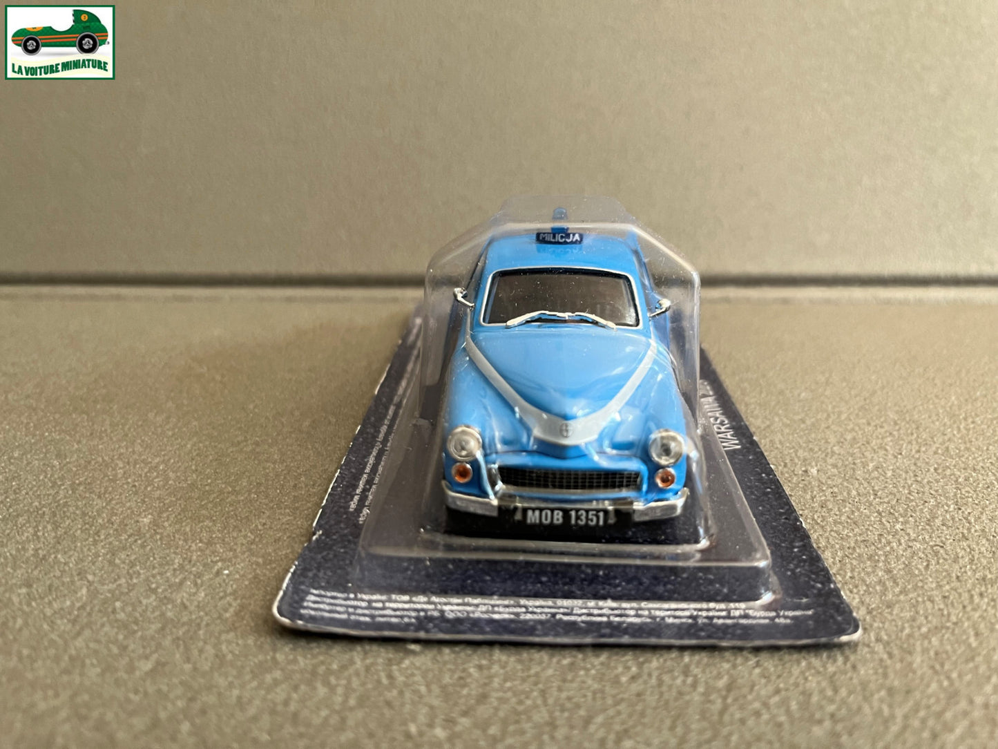 Voiture miniature Warsawa 223 Police du Monde DeAgostini 1/43