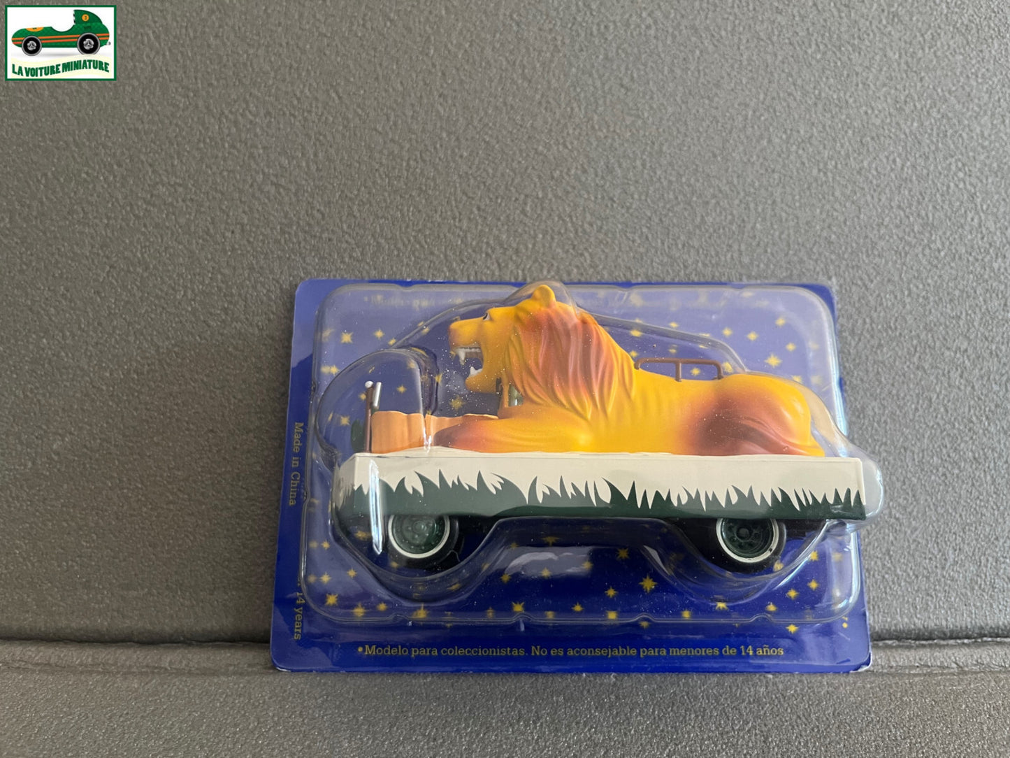 Voiture Miniature Char de parade le Lion N°33 Cirque Pinder Altaya 1/64