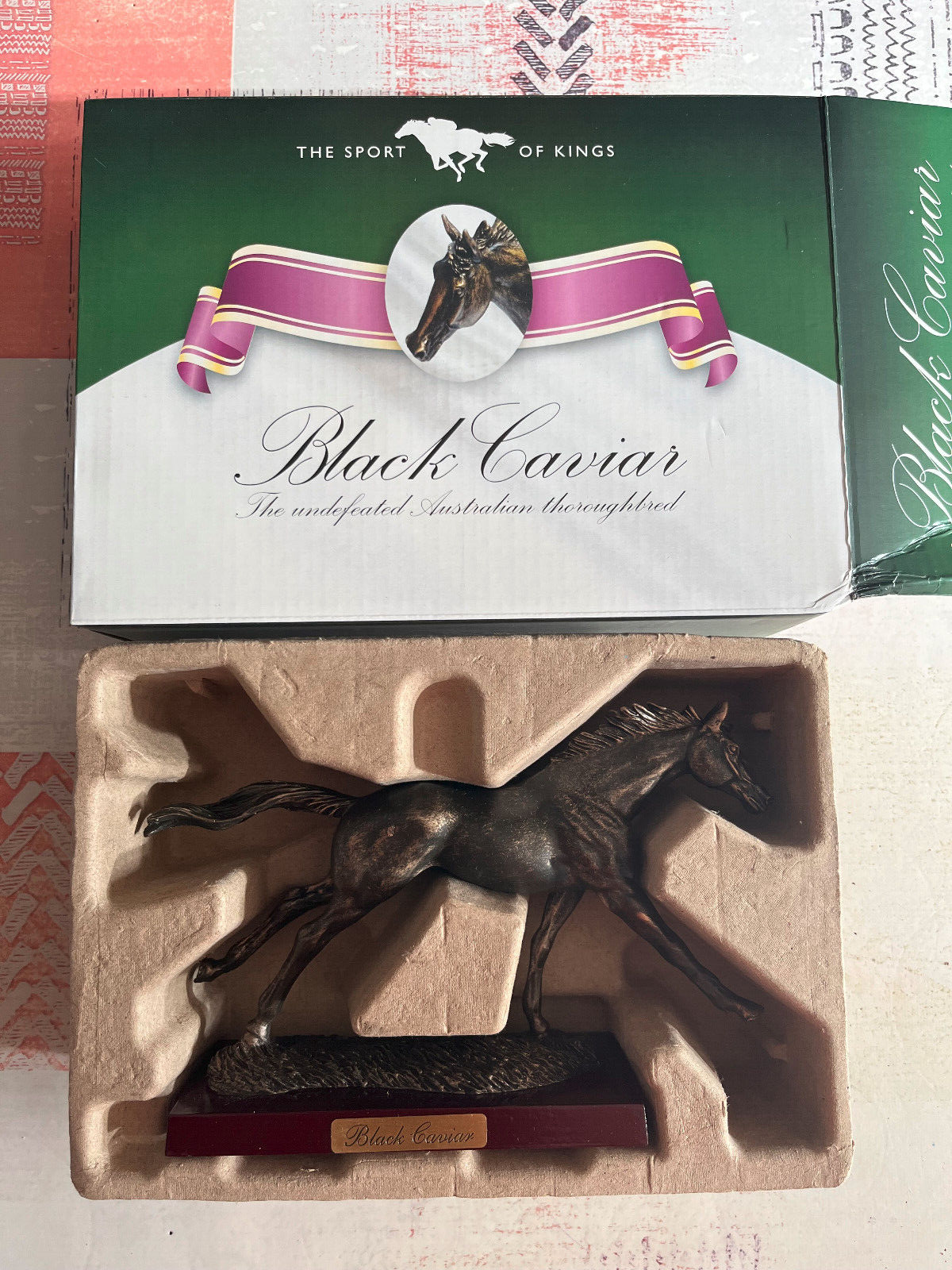 Statue Collection Cheval Course Black Caviar Résine Editions Atlas 1/12