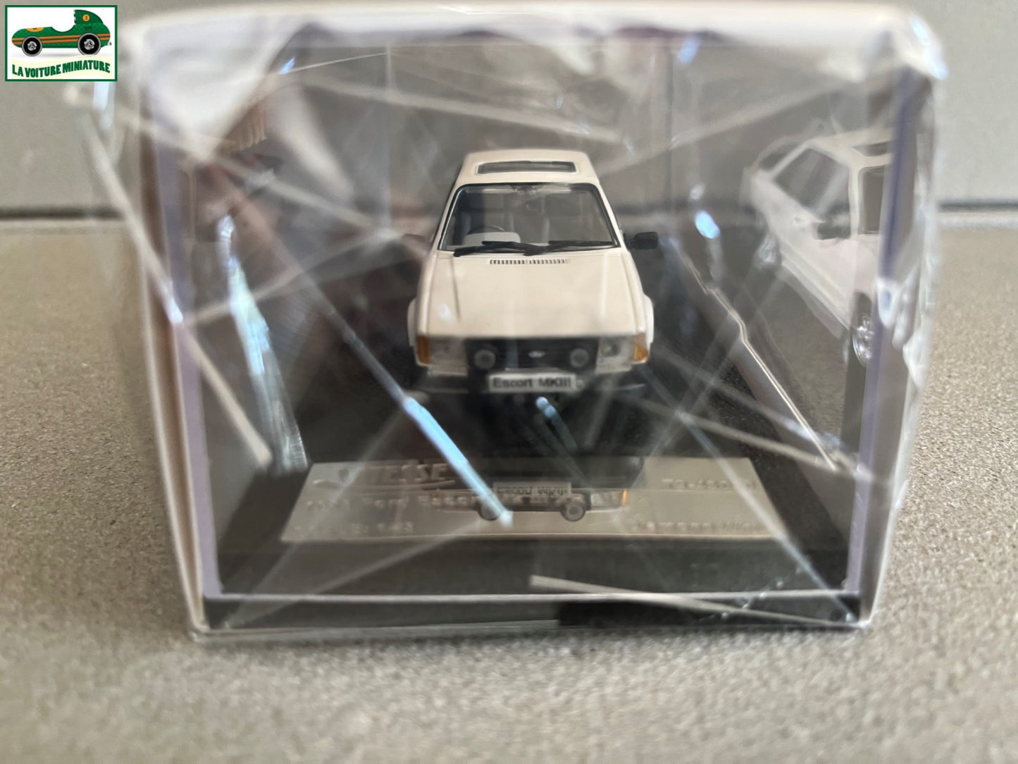 Voiture Miniature Ford Escort Mk III XR3i 1983 Mk3 Vitesse au 1/43