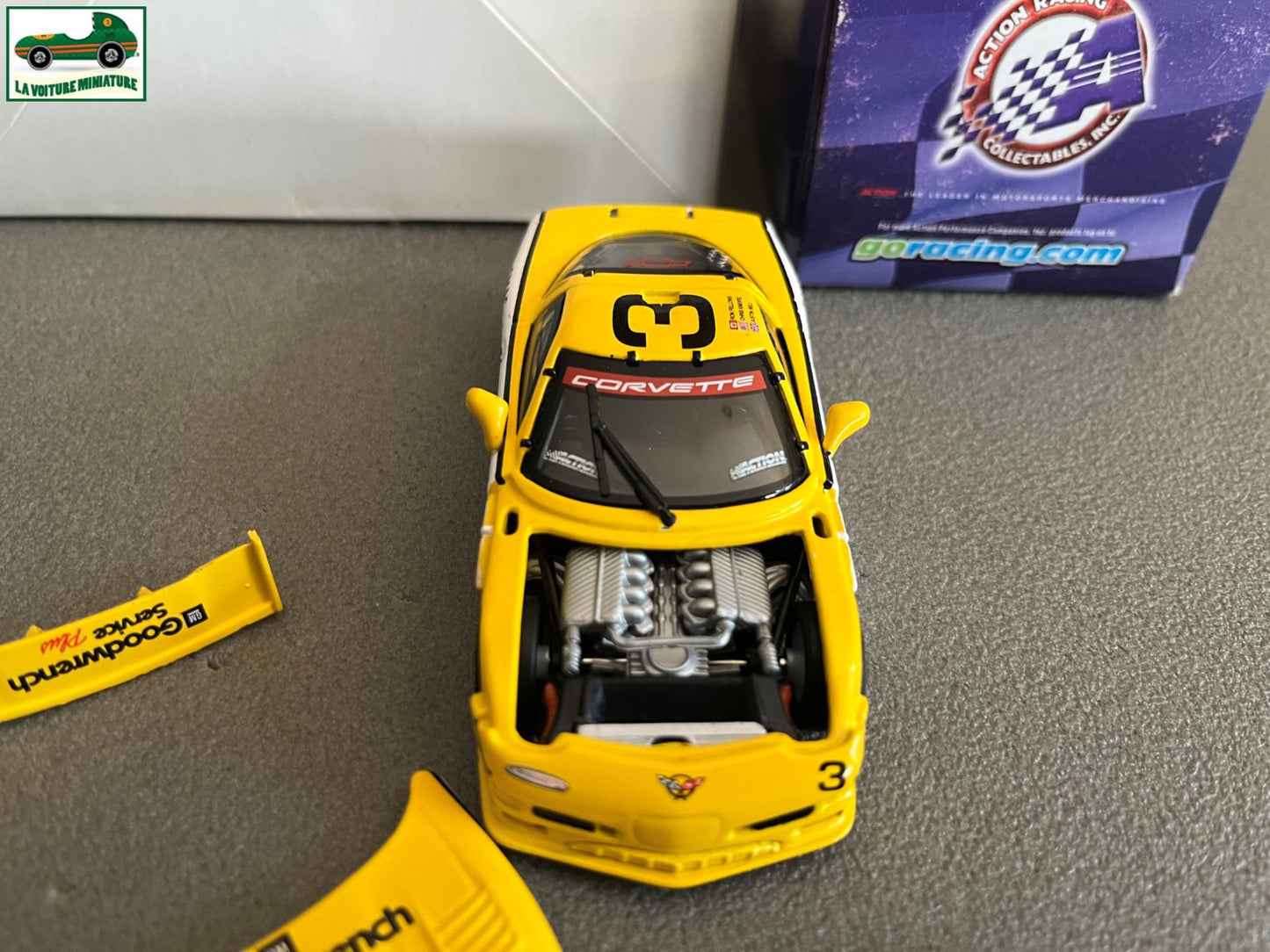 Voiture Miniature Americaine Chevrolet Corvette C5-R 2000 Action au 1/43