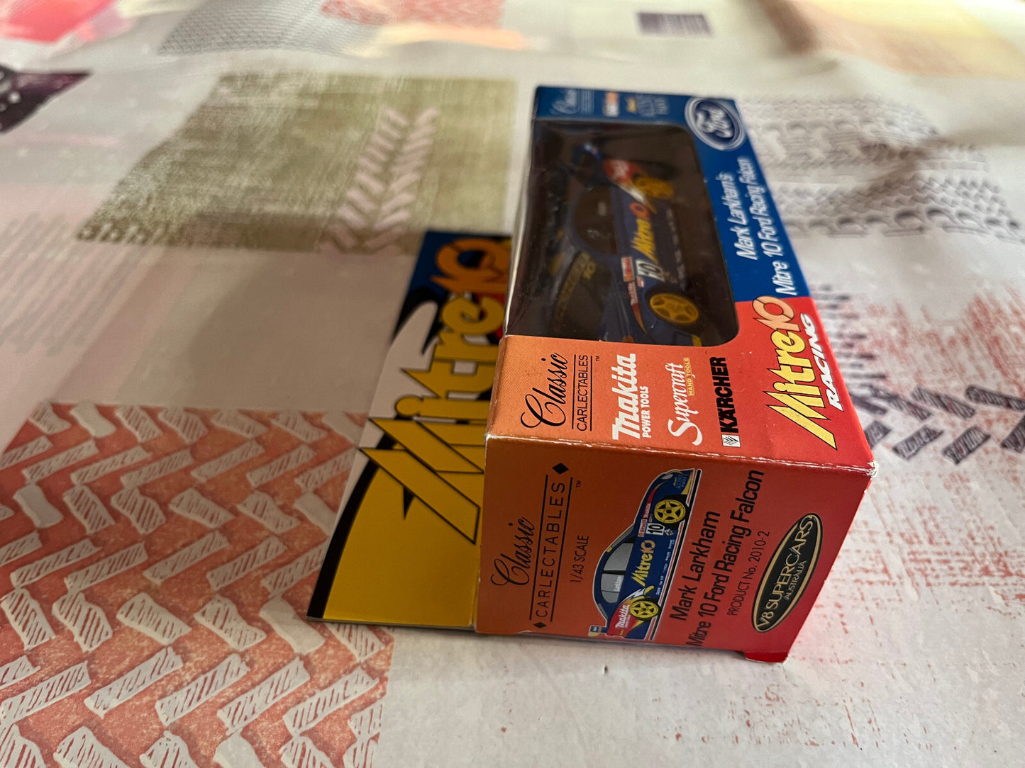 Voiture Miniature Classic Carlectables Mitre 10 Ford Racing Falcon 1/43