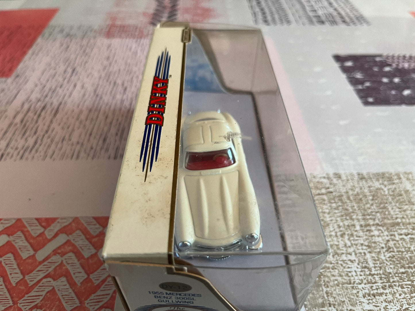 Voiture Miniature Mercedes Benz 300SL Gullwing DY-12 Dinky Matchbox au 1/43