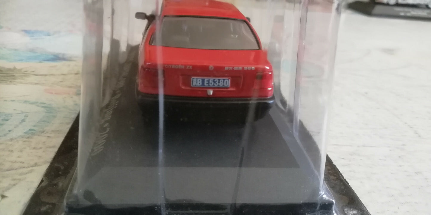 Voiture Miniature Dong Feng 988 Beijing 2000 Citroen ZX Taxi Du Monde 1/43