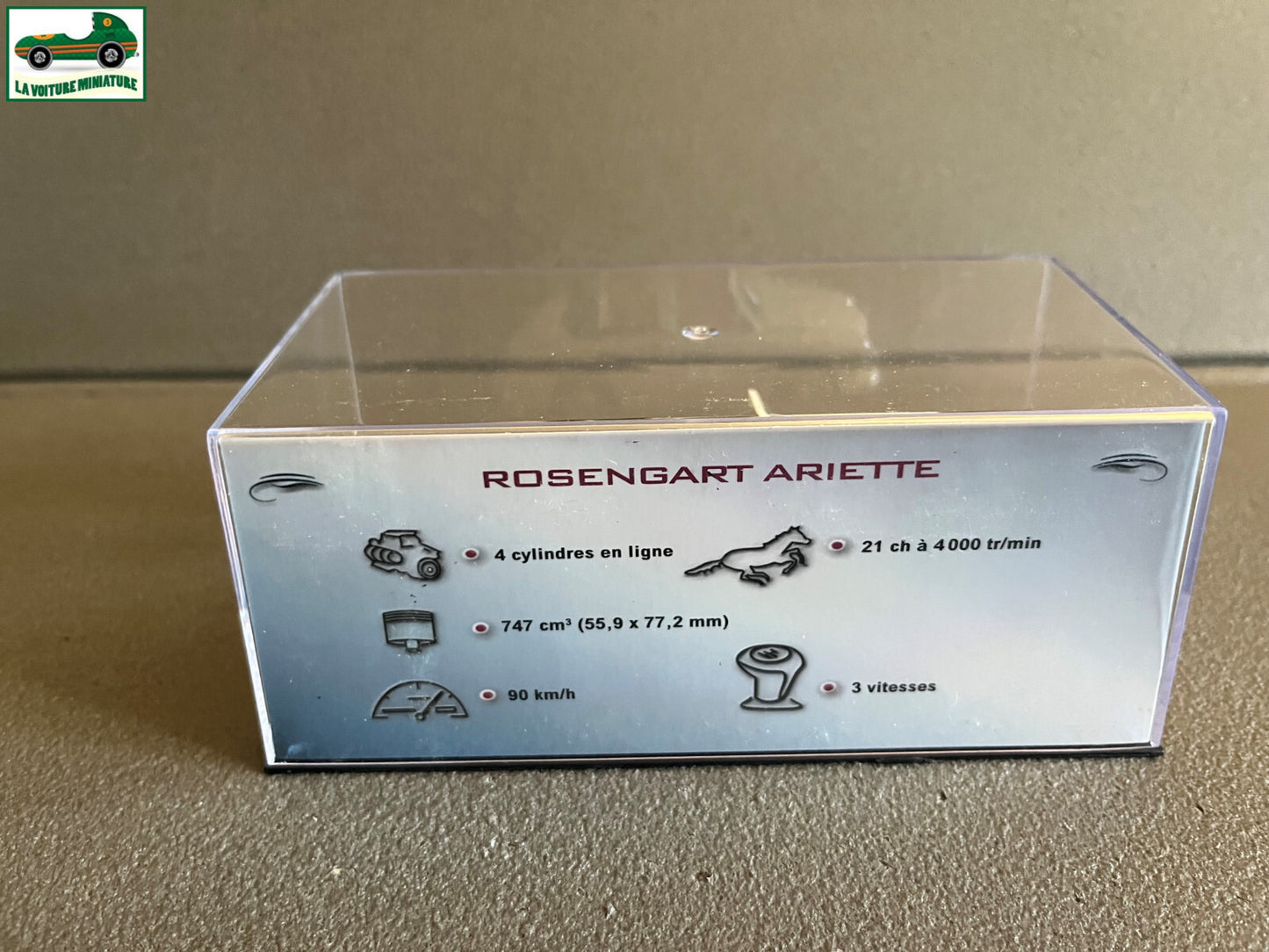 Voiture Miniature Rosengart Ariette 1953 au 1/43 Ixo Altaya