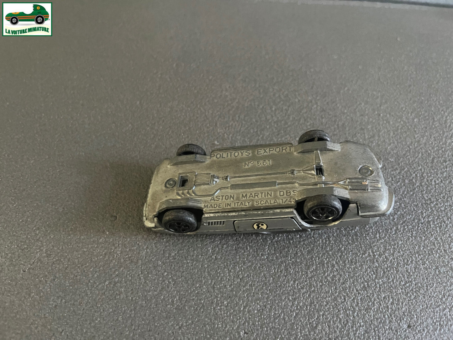Ancienne Miniature Voiture Aston Martin DBS Politoys 1/43 Epave