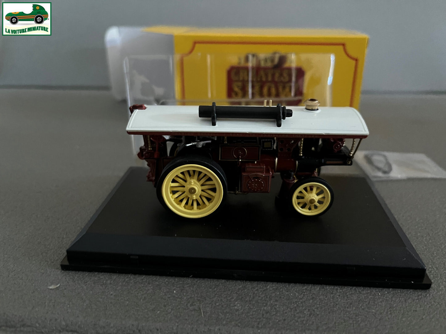 Voiture miniature Cirque Burrell Locomotive Winston Churchill Atlas 1/76