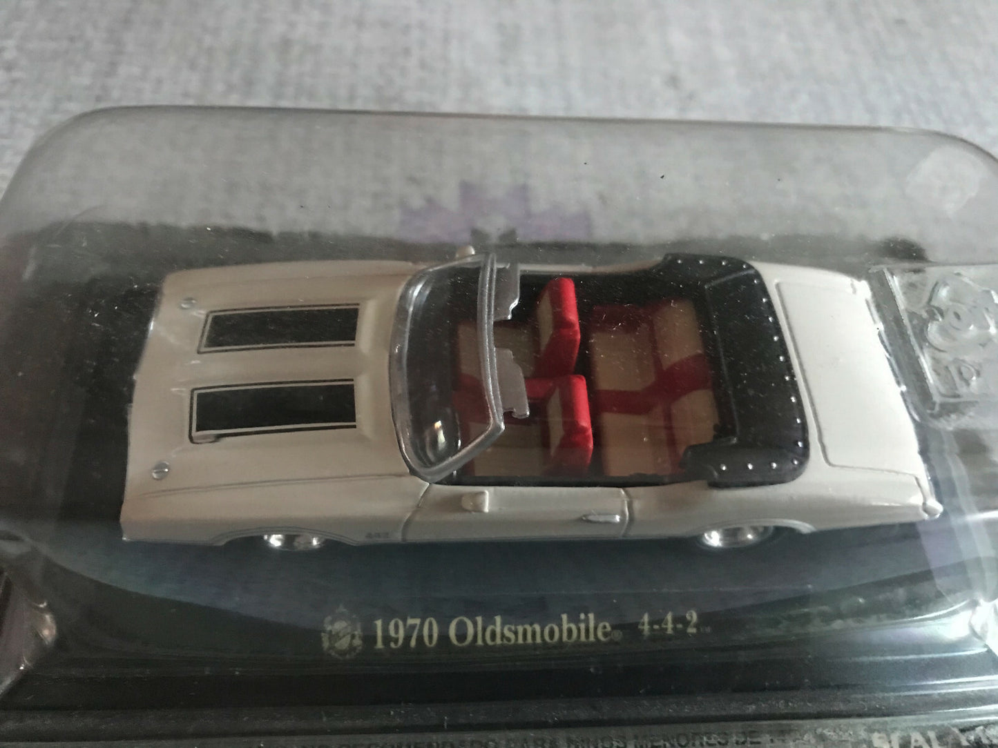 Voiture Miniature 1970 Oldsmobile 4-4-2 Fabbri au 1/43
