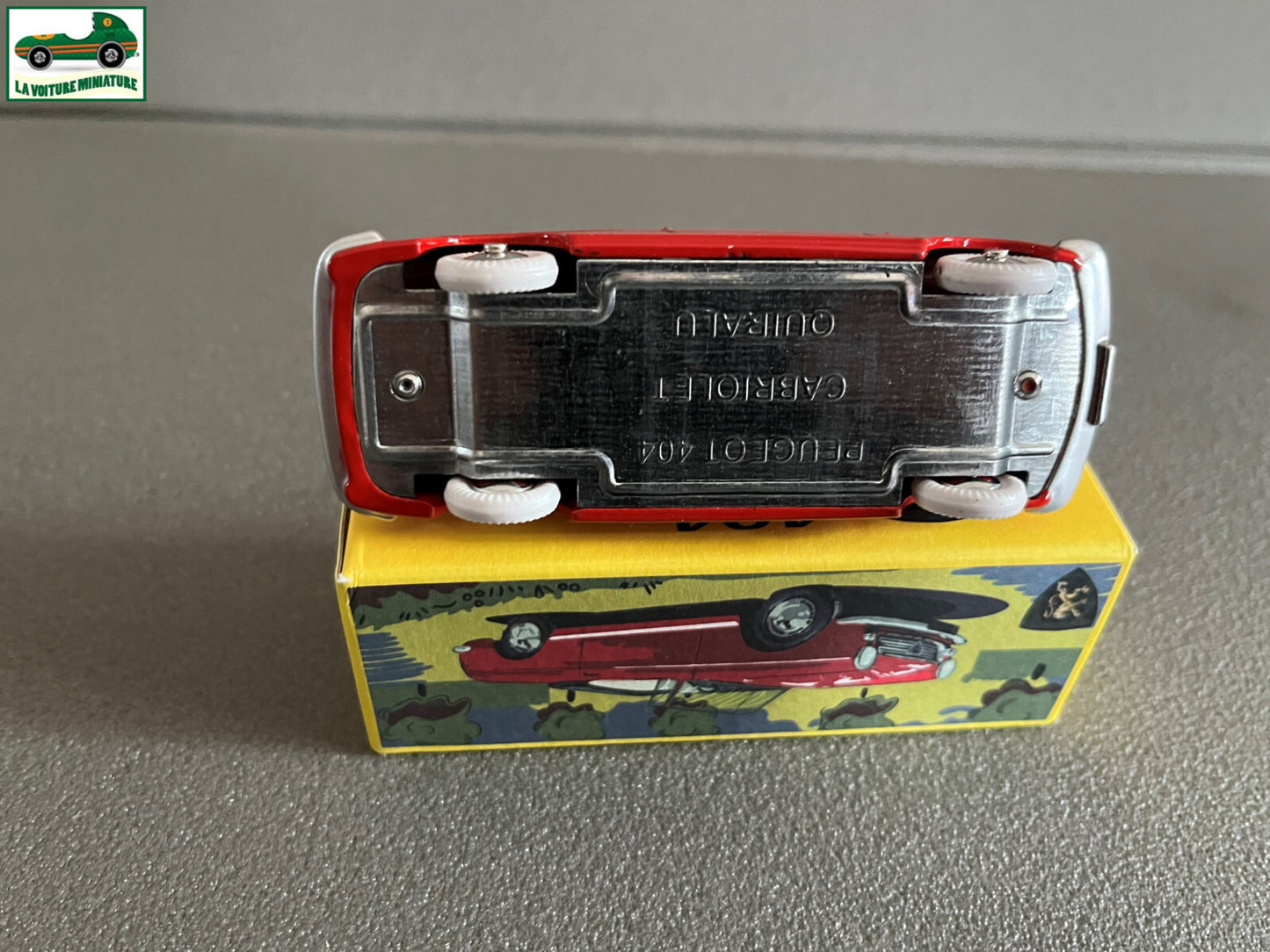 Voiture Miniature Peugeot 404 Quiralu Réédition au 1/43