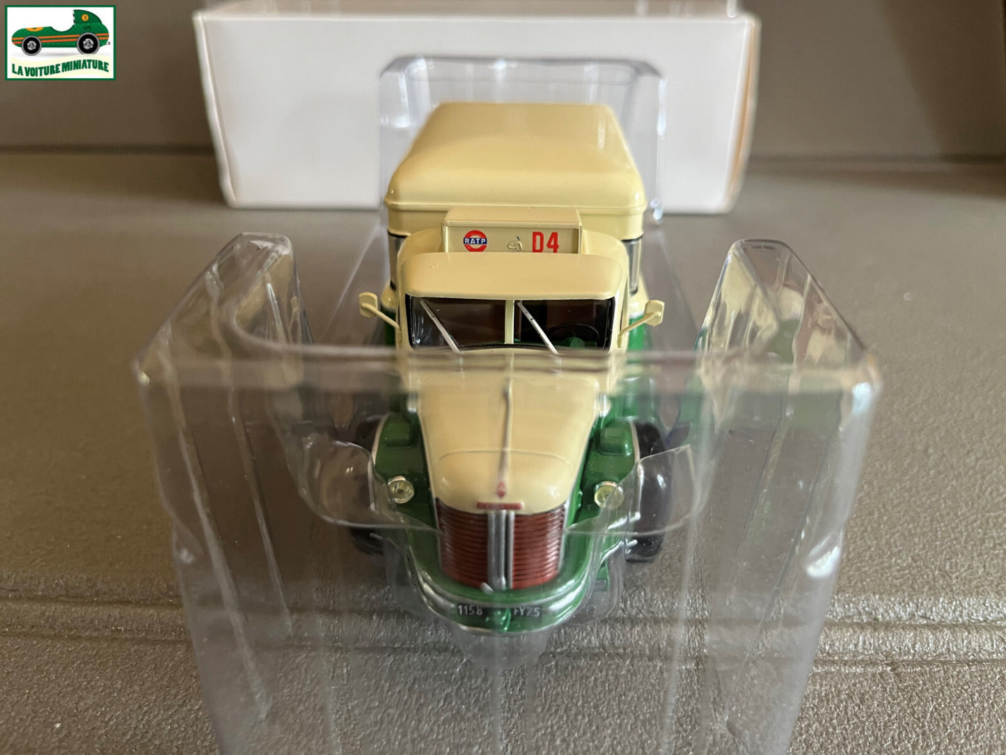 Voiture miniature Camion Berliet GLM 10 Dépanneuse RATP Bus Hachette 1/43