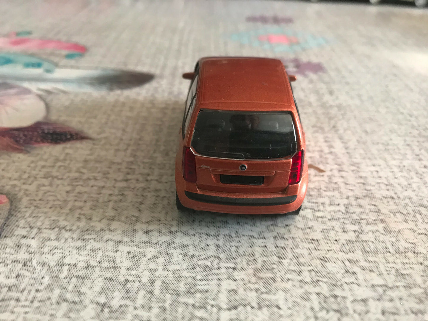 Voiture miniature Fiat Idea Norev au 1/43