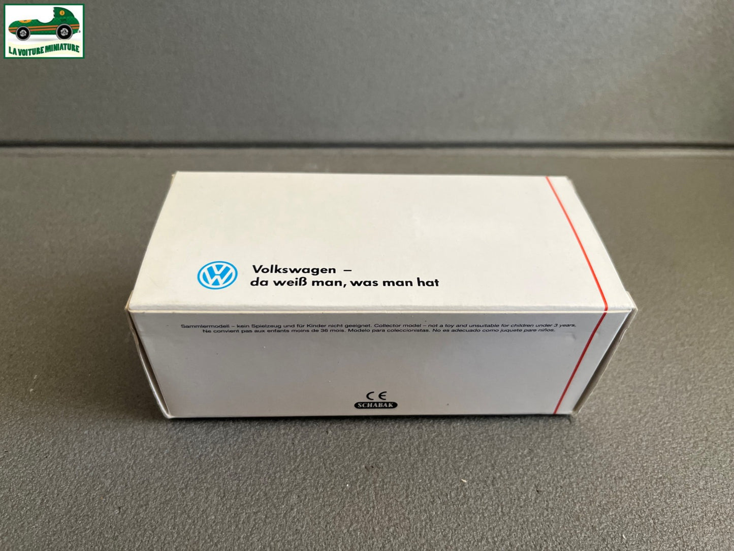 Voiture Miniature Volkswagen Golf Cabriolet Schabak au 1/43
