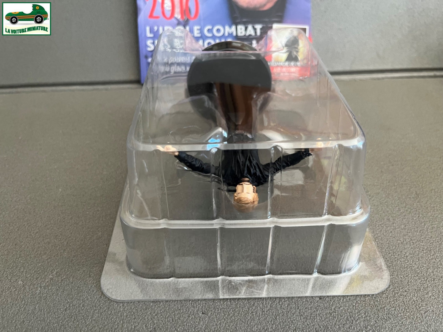 Figurine de Collection Johnny Hallyday + Livret N°15