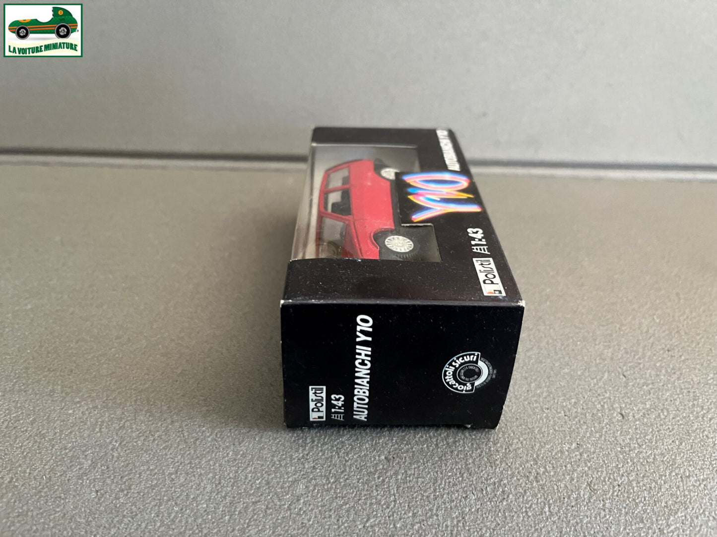 Ancienne Voiture miniature Autobianchi Y10 Polistil Italy au 1/43