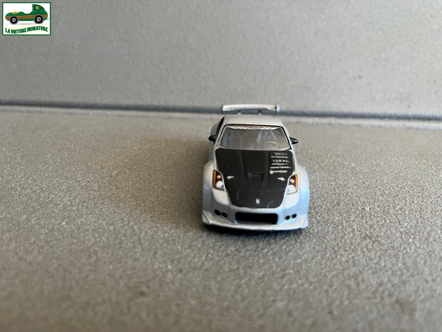 Voiture miniature 2006 Nissan 350 Z Jada au 1/64