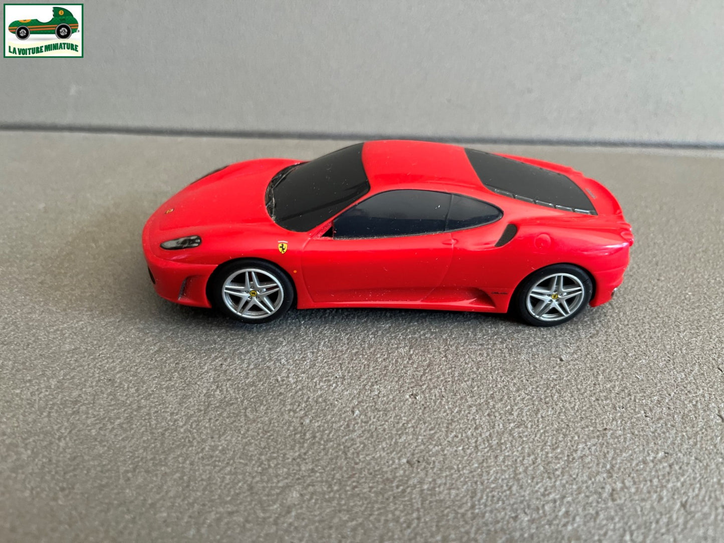 Miniature Circuit Voiture Ferrari F430 Hornby Non testé