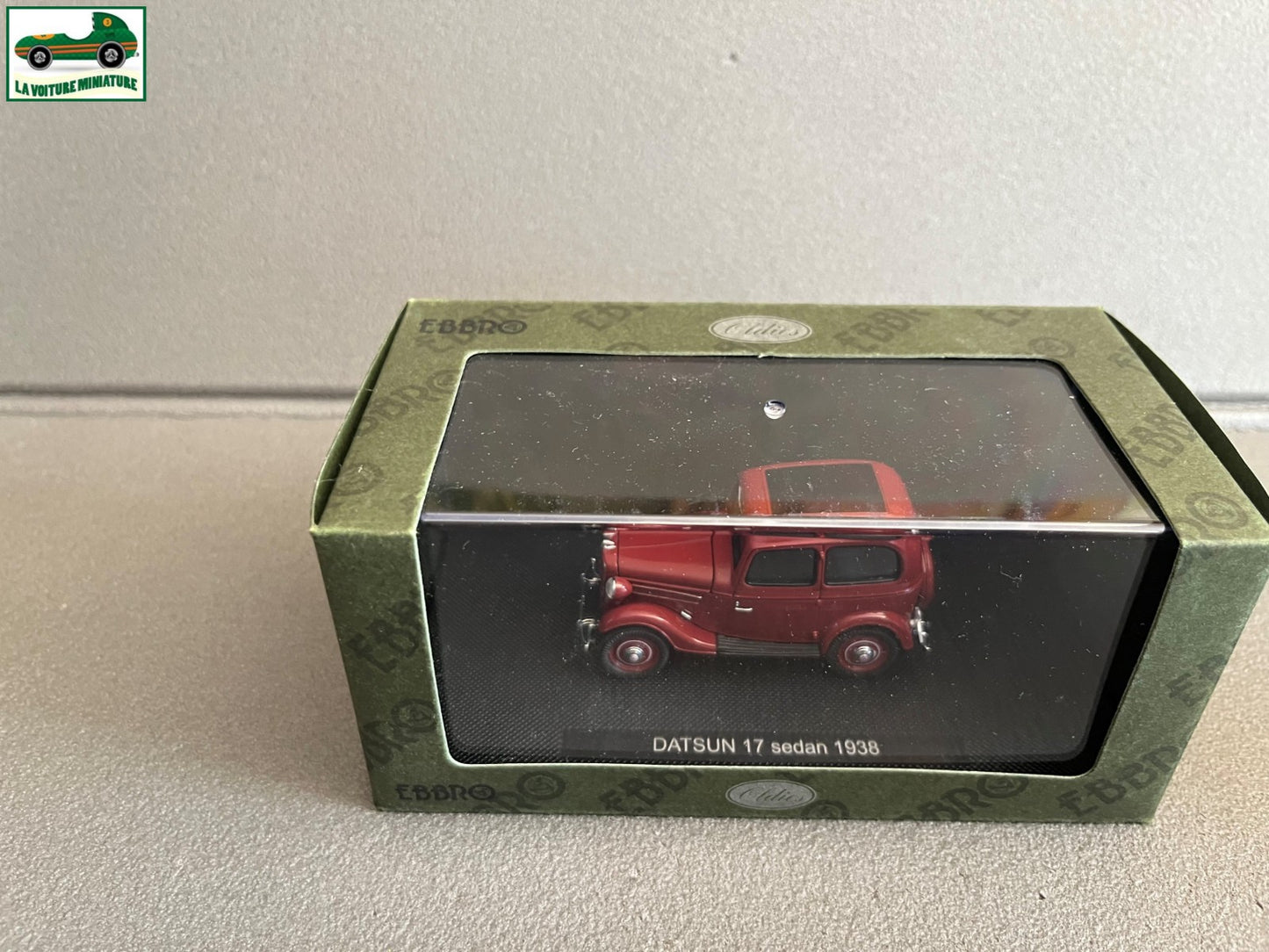 Voiture Miniature Datsun 17 sedan 1938 Ebbro au 1/43
