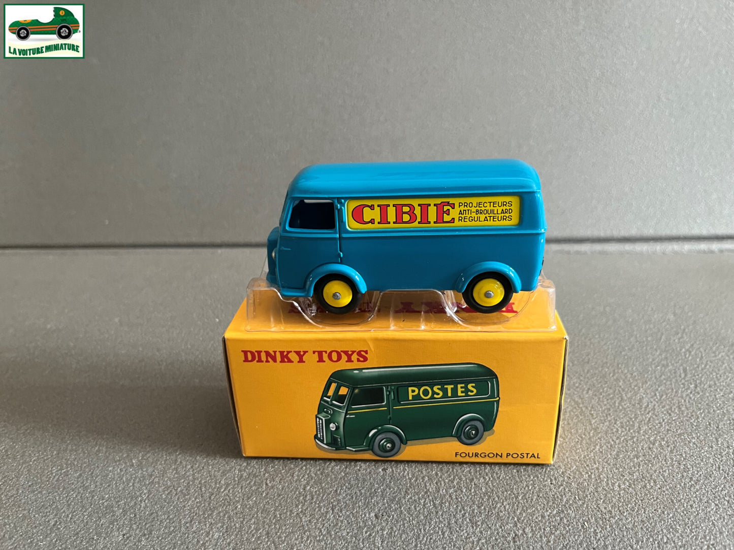 Voiture miniature Peugeot Fourgon Cibié 25BV Dinky Toys Atlas