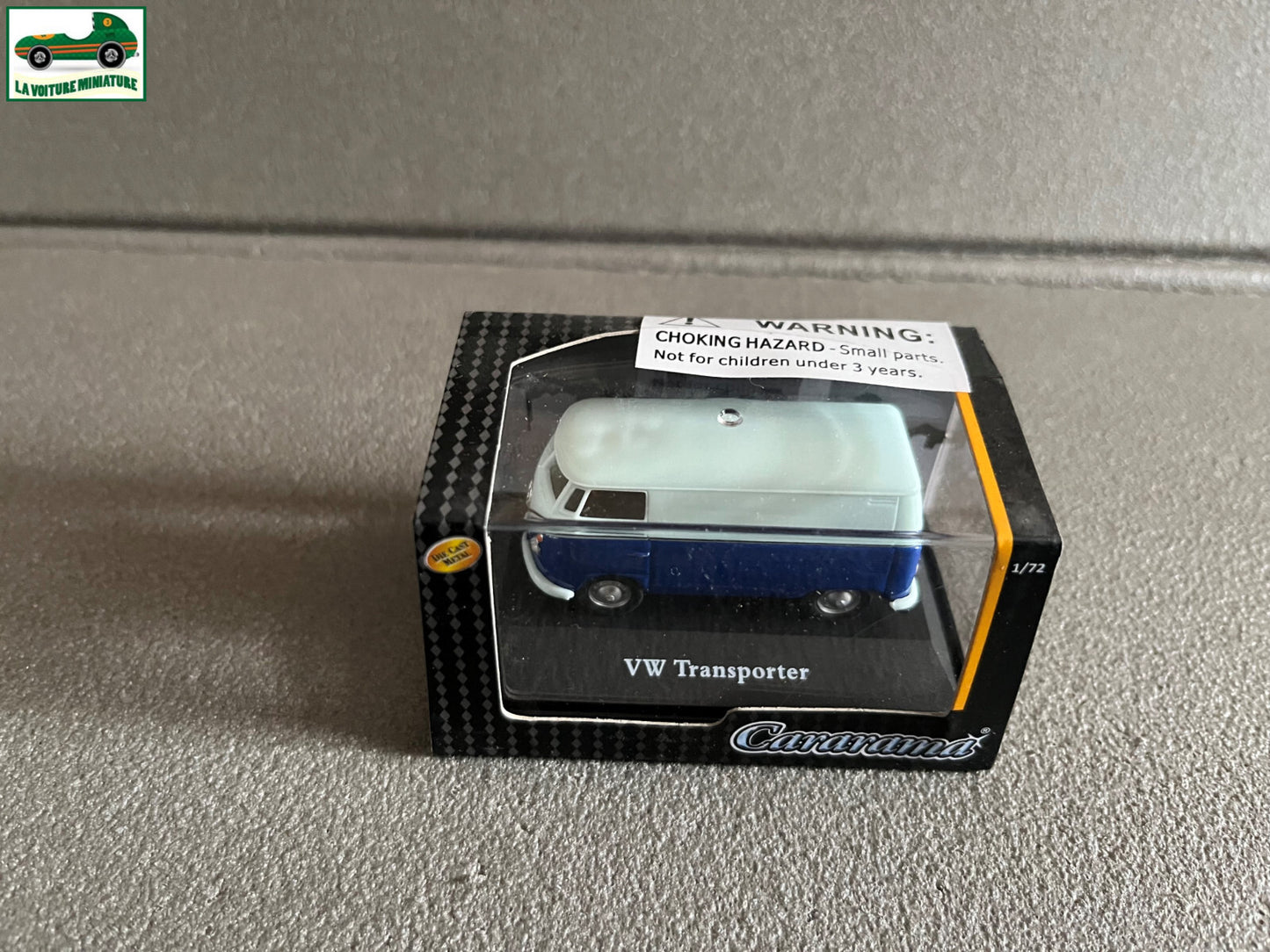 Miniature Voiture Van Volkswagen VW Combi Transporter Cararama 1/72