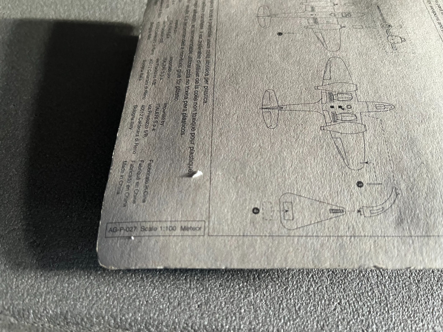 Avion miniature Militaire Meteor Fabbri Italeri 1/100