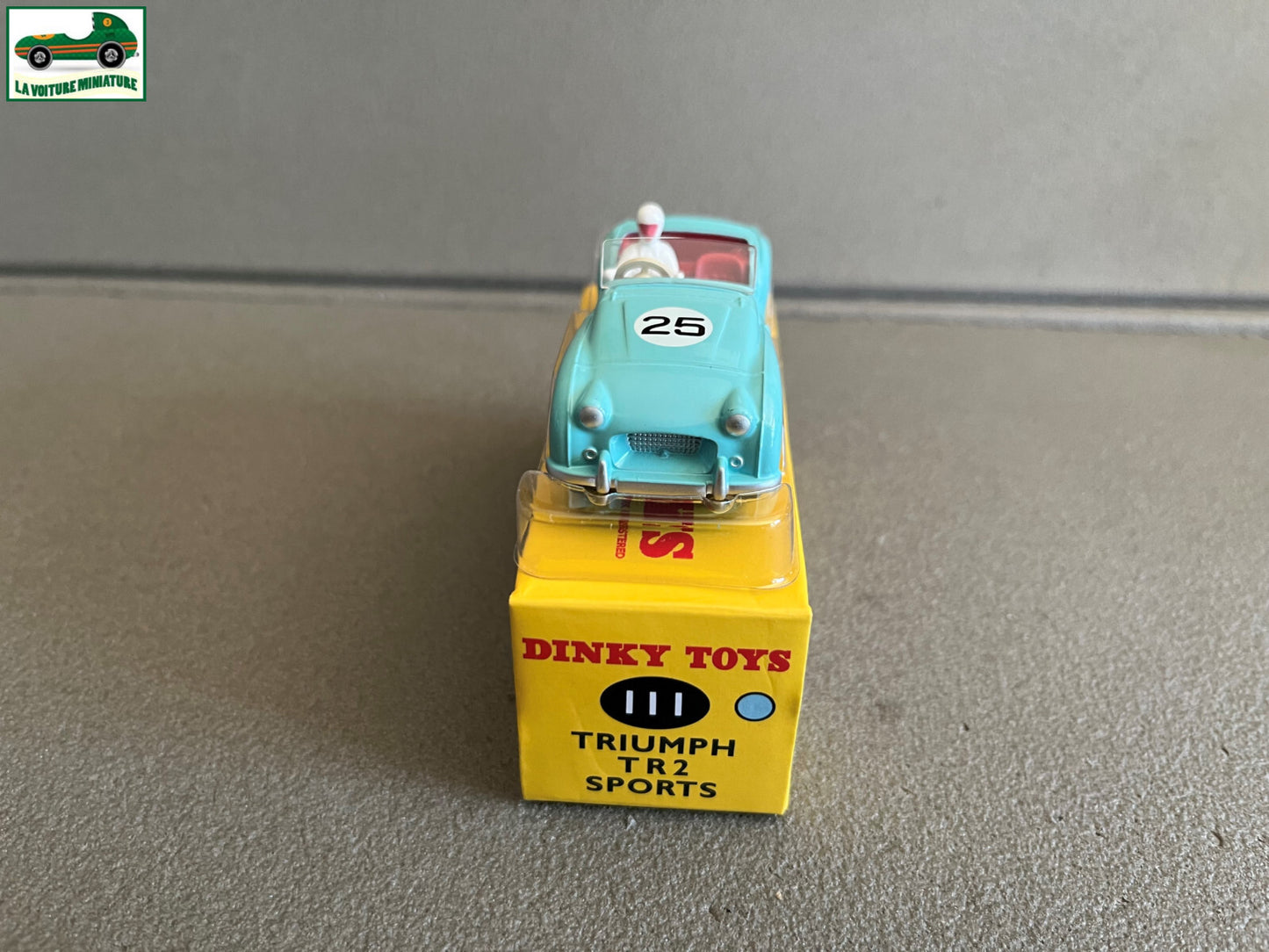 Voiture miniature Triumph TR2 Sports Deagostini Dinky Toys Atlas au 1/43