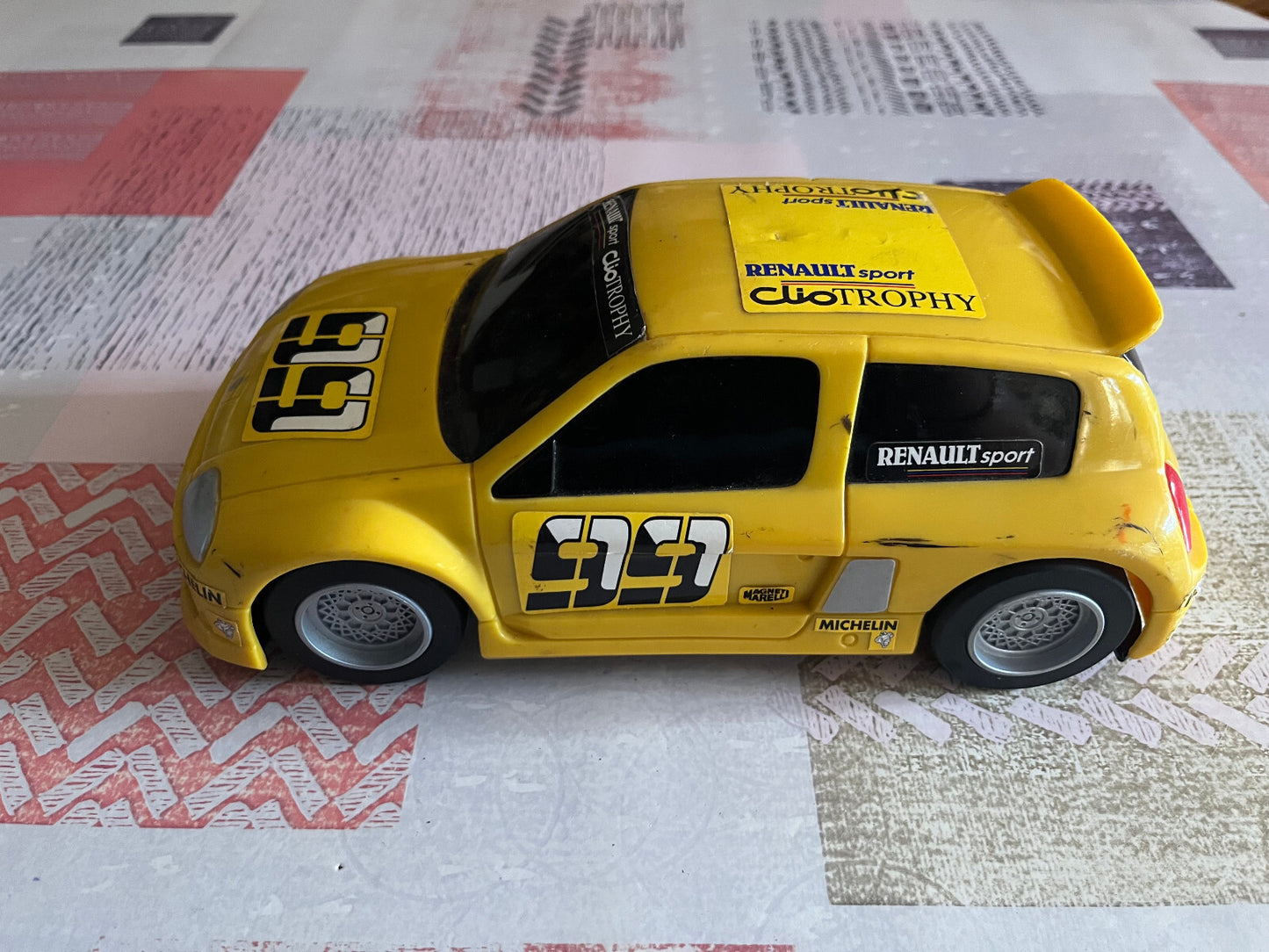 Ancien Jouet Plastique Voiture Miniature Renault Clio 2 Trophy 25cm